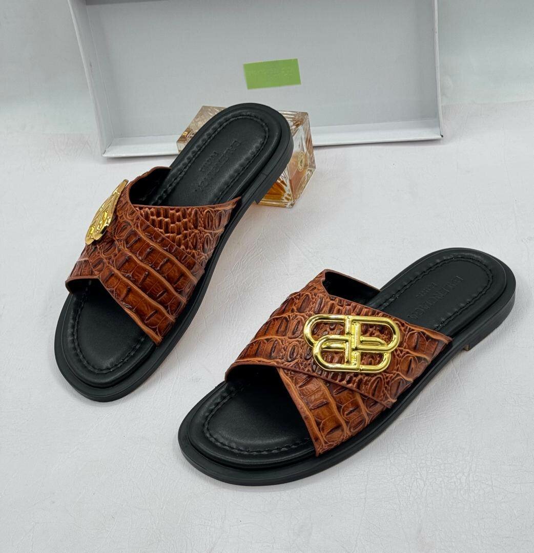 Purely leather slippers