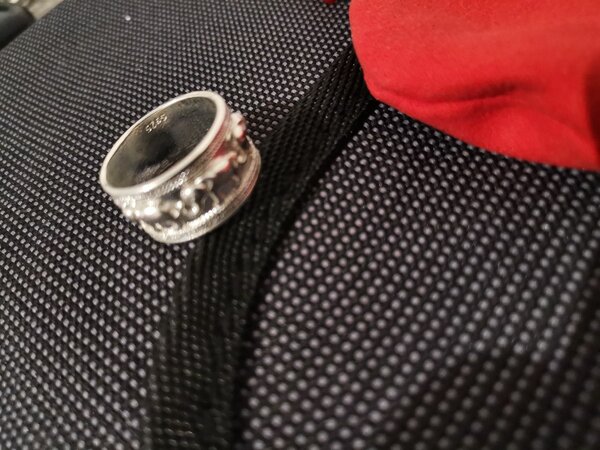 Серебро кольцо с рисунком слон размер 17