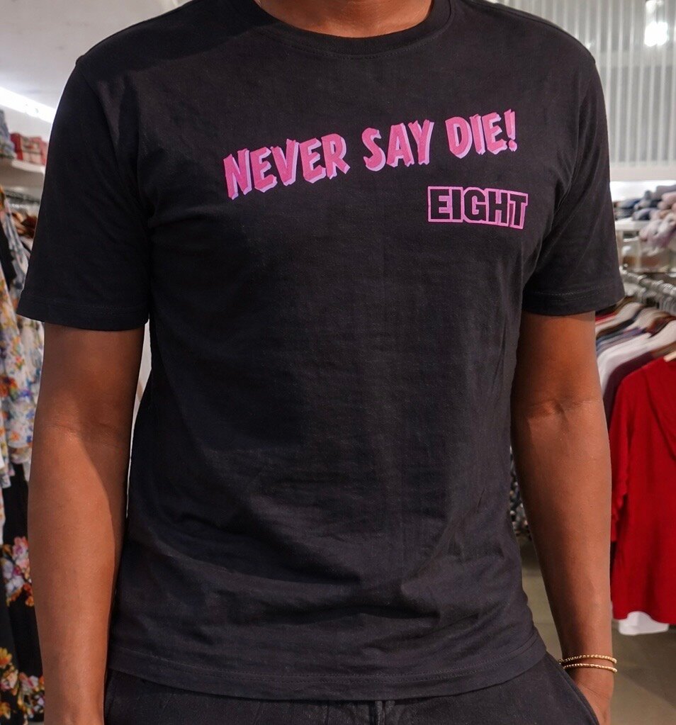 T-shirt noir "Never Say Die"