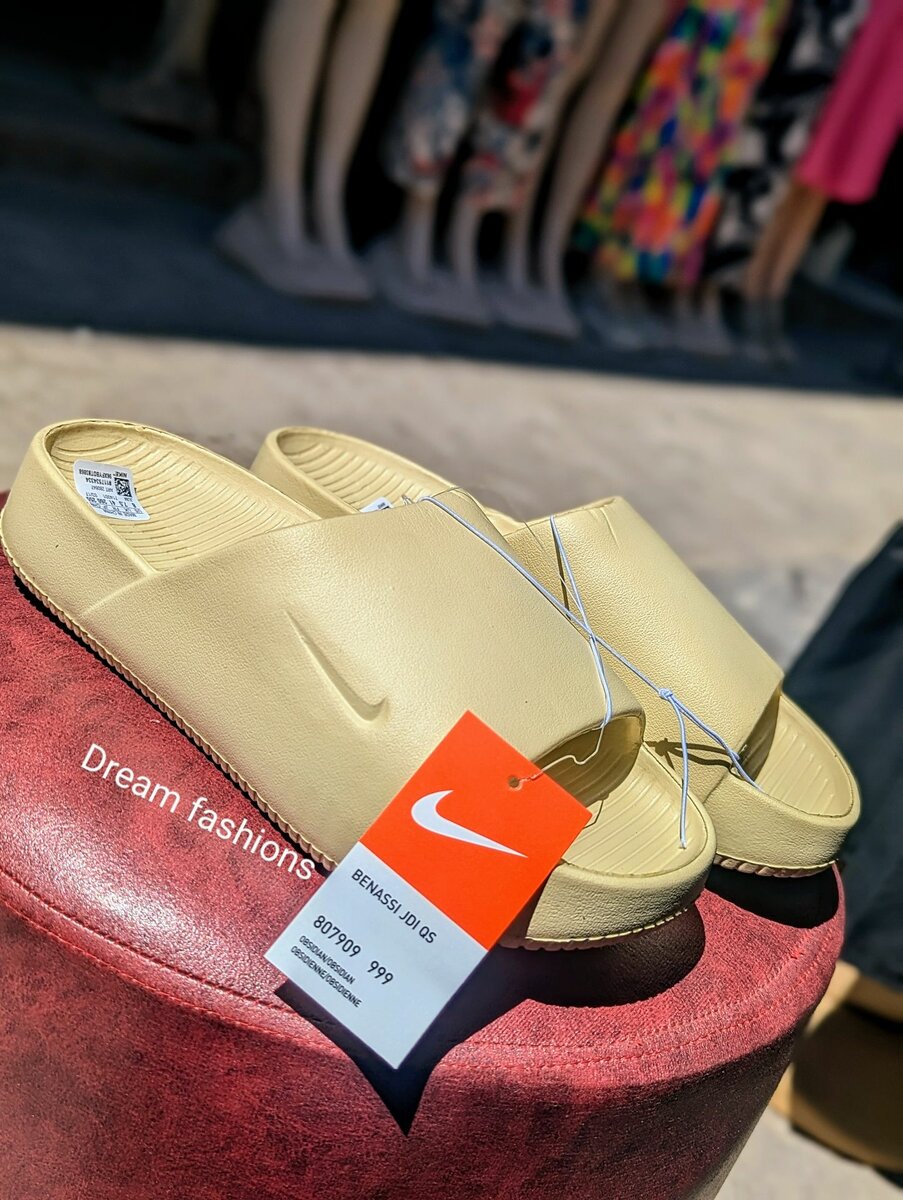 Nike slides