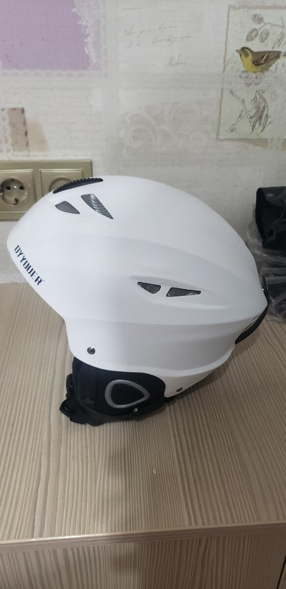 Горнолыжный шлем Dy Youer  белого цвета размер XL