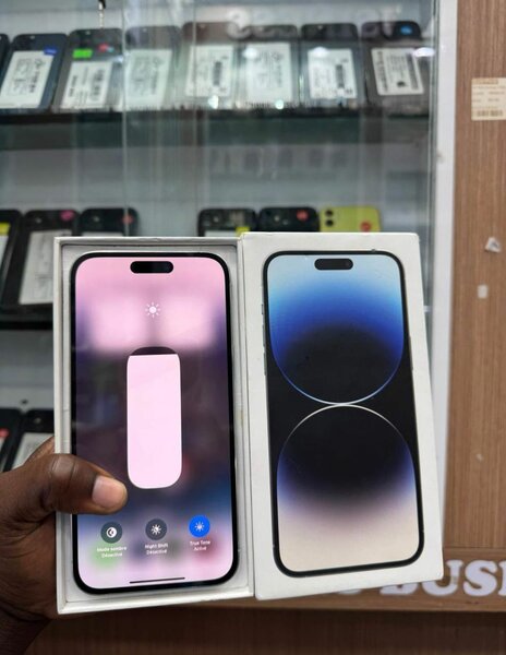 IPhone 14 pro max 256 go