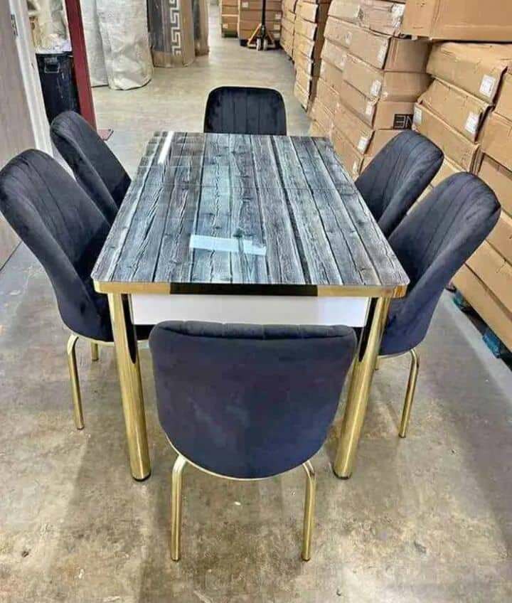 Table a manger et chaises