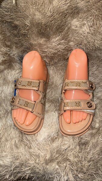 Sandales confortables femme