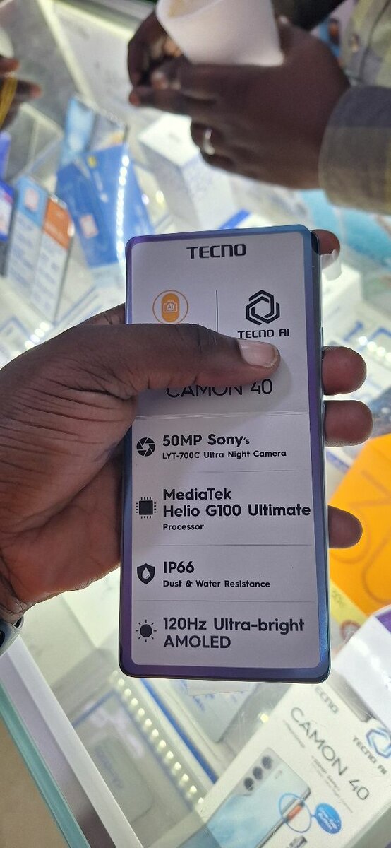 TECNO CAMON 40