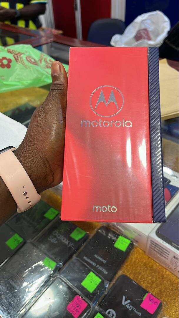 MOTOROLA EDGE+ 5G 256gb/12GB IN BOX