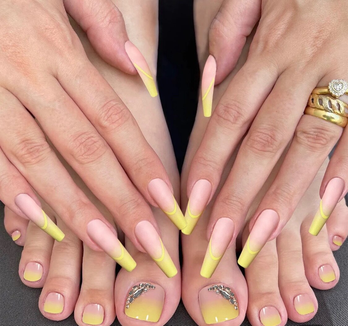 Faux Ongles Mains et Pieds