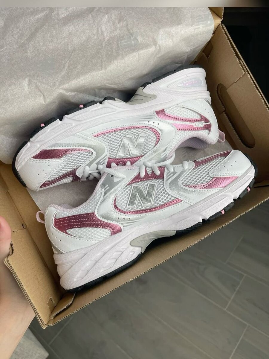 Baskets NB 530 rose blanc