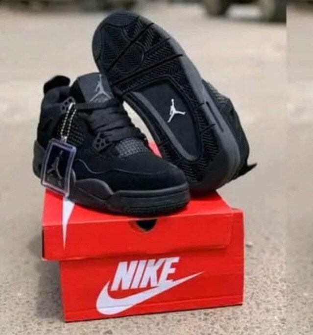 Black Jordan 4s