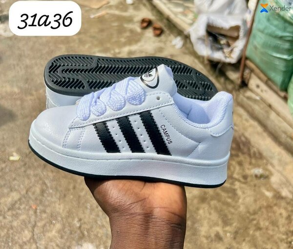 Sneakers enfant blancs stylés