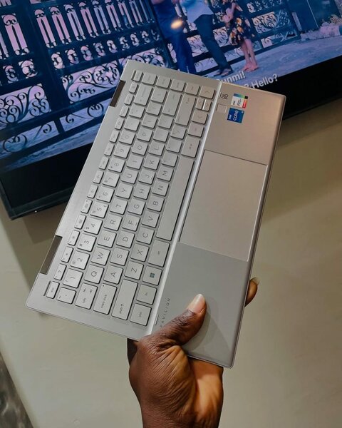 HP Pavilion 14 x360 Intel core i5 11th Generation