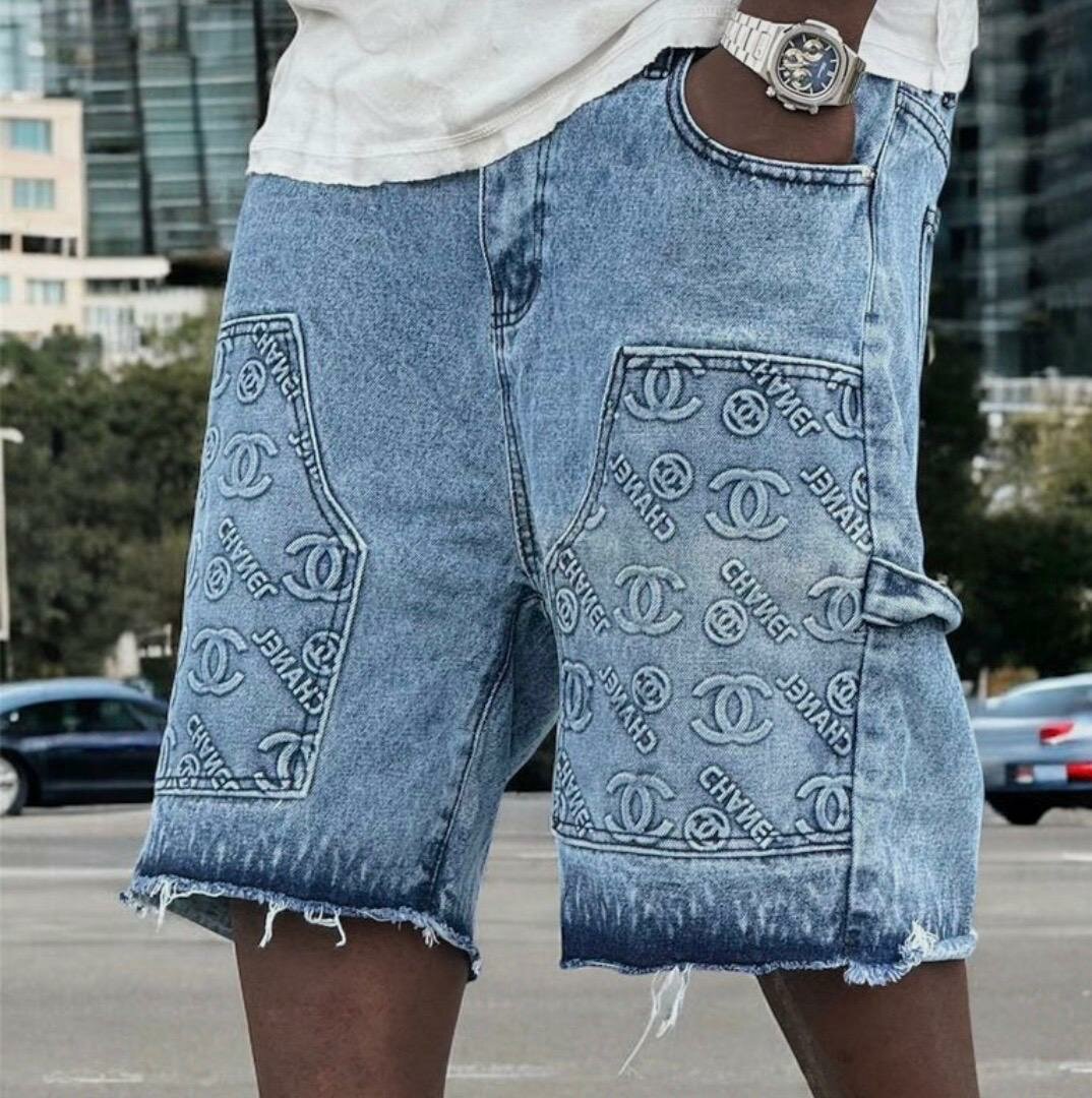Short jeans