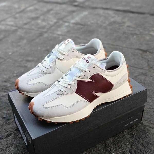 NEW BALANCE STAUD