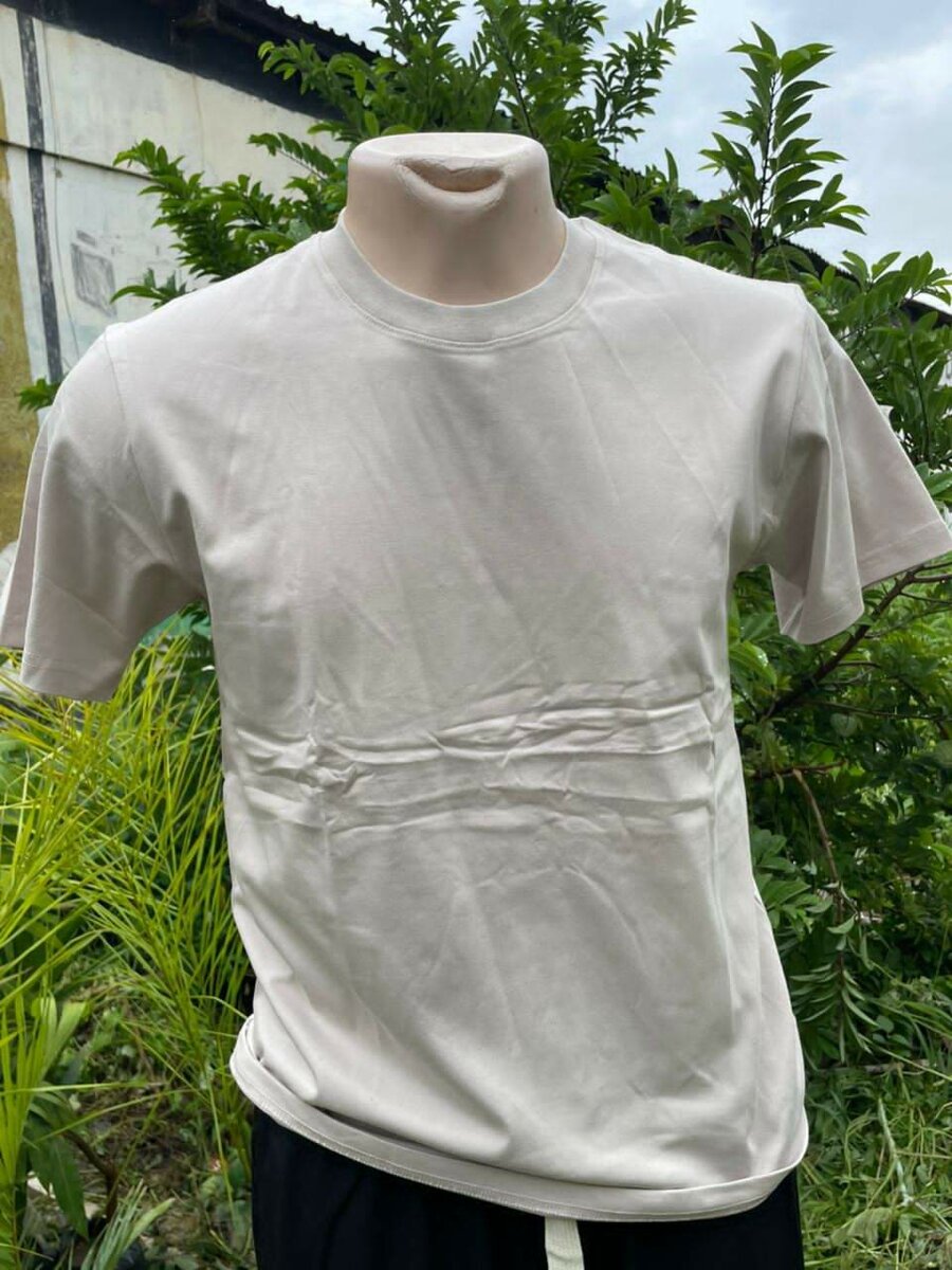 Round neck t-shirt