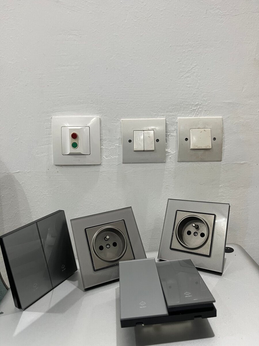 Prise murale haut standing