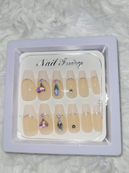 Faux ongles réutilisables