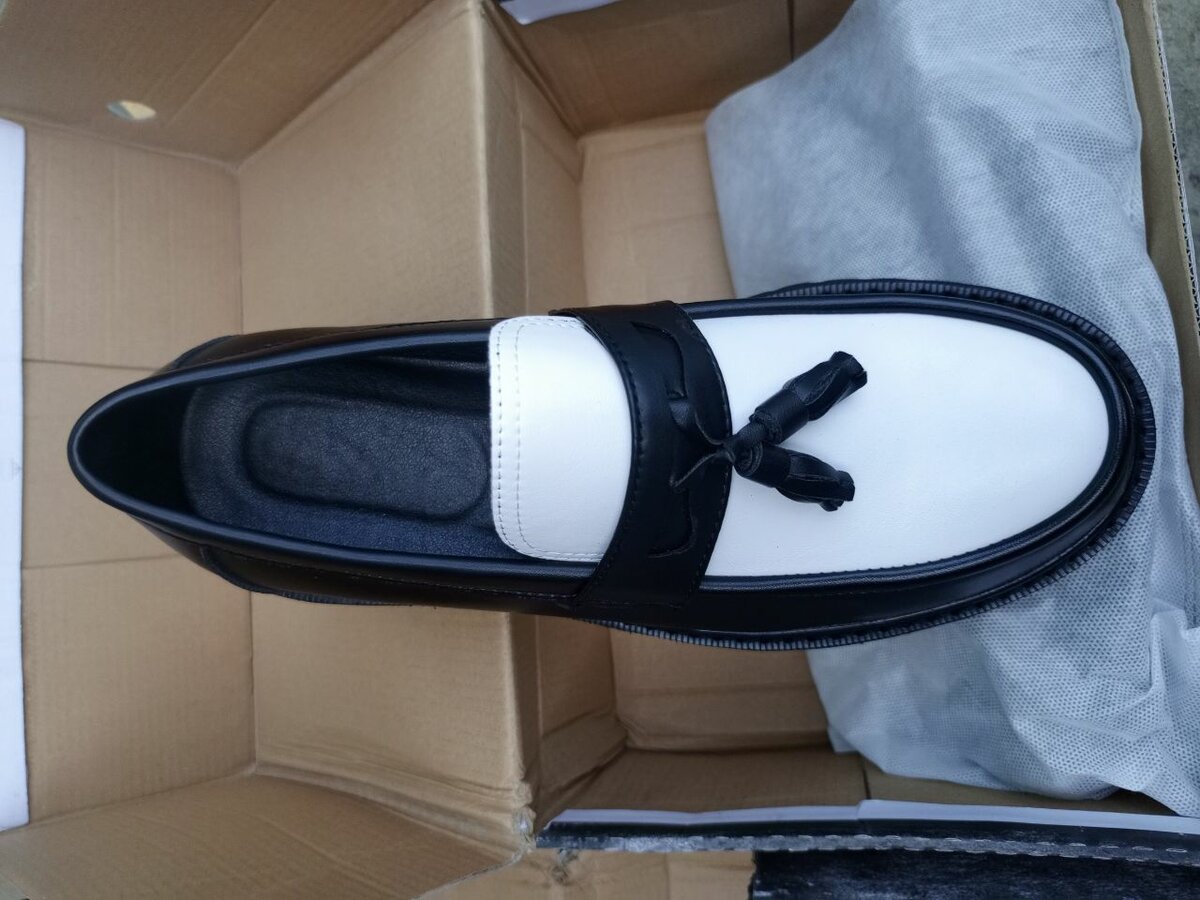 MOCASSINS BLANC NOIR