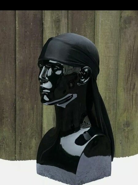 Durag en soie noire élégante