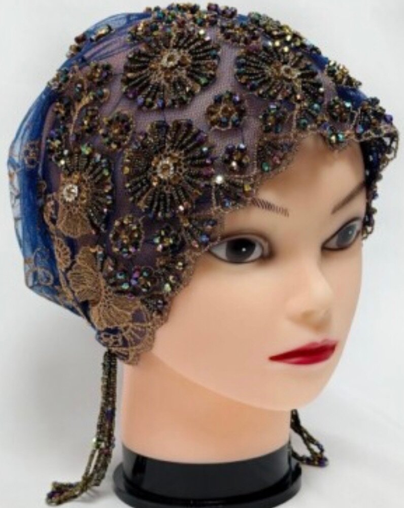 Écharpe en dentelle perlée