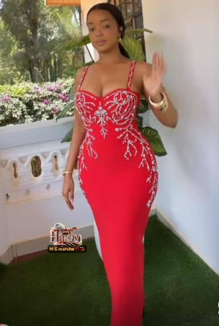 Robe de soirée élégante perlée