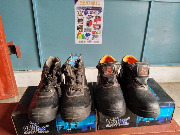 Safety Boots (Vaultex and Forklift brands