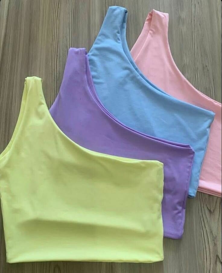 Ensemble de débardeurs colorés