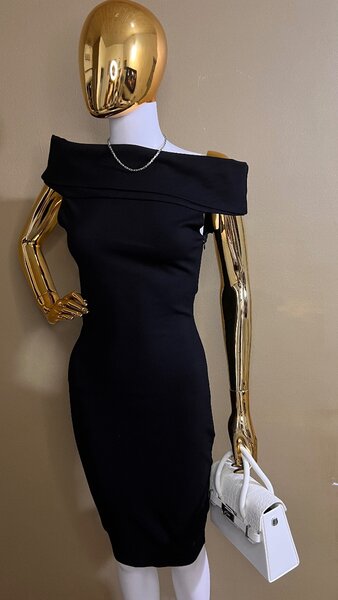 Robe Épaules Dénudées Noire