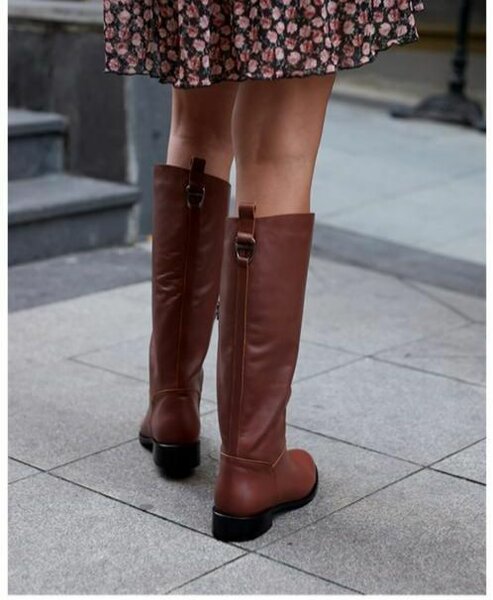 Демисезонные новые сапоги из натуральной кожи