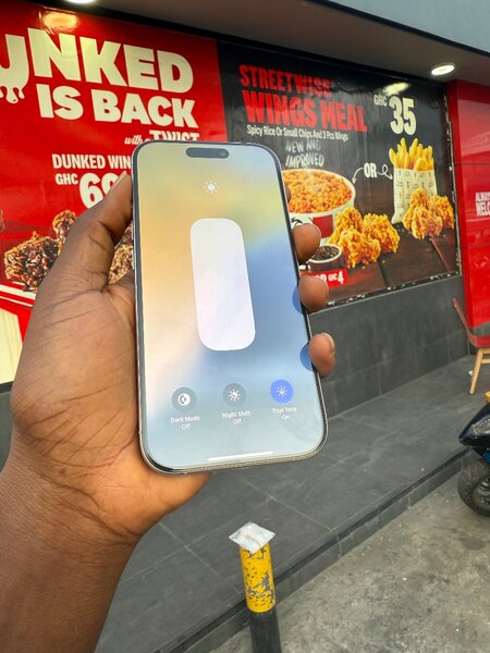 iPhone 16 pro 512gig