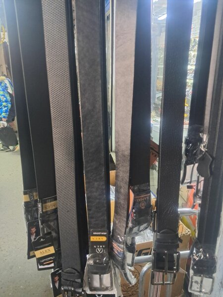 Ремень от 250 сом до 1800 сом кожа ,гелвый ,пресованный