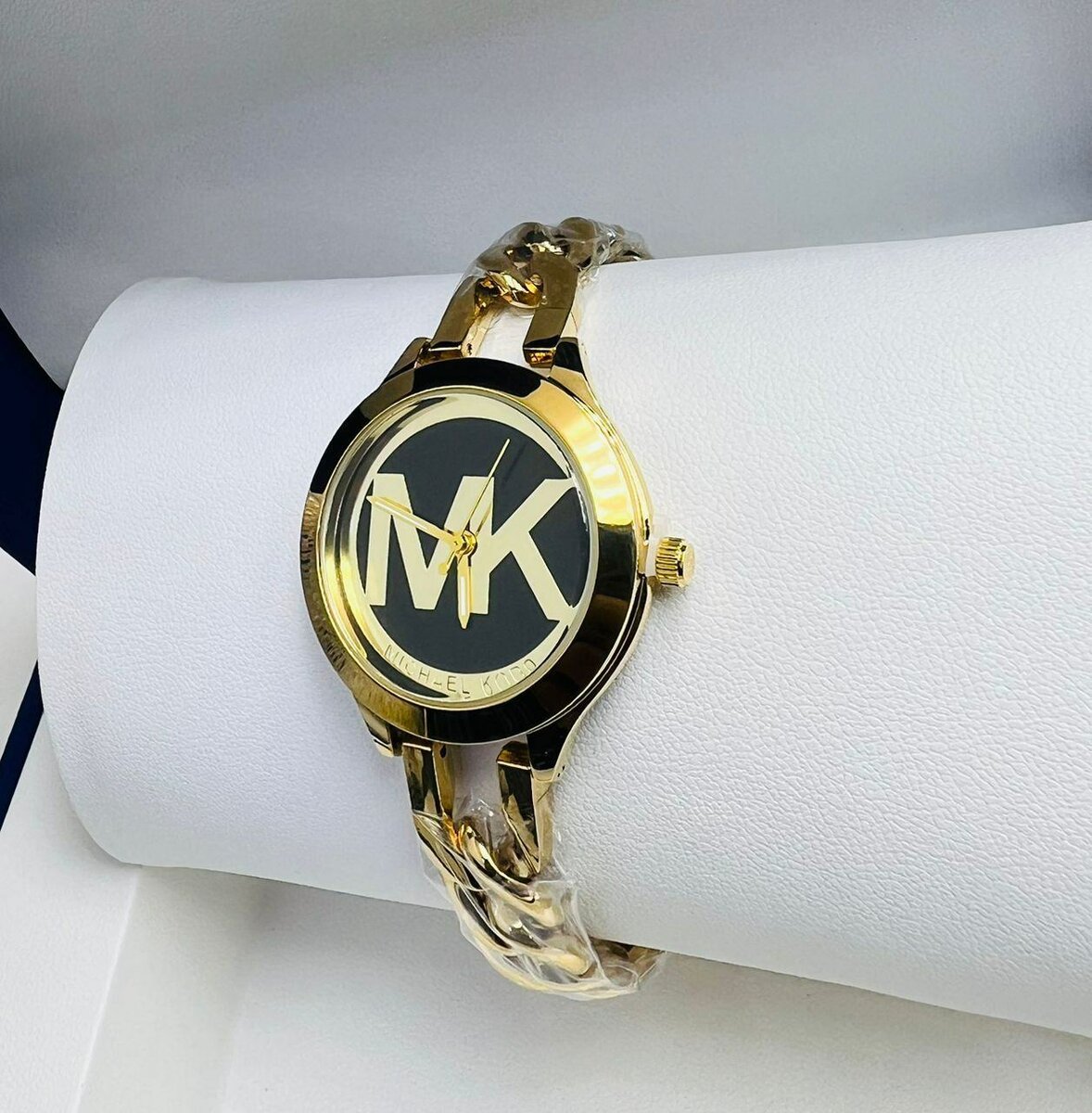 Montre élégante MK acier inoxydable