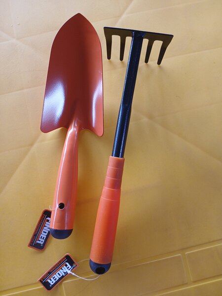 Gardening tools