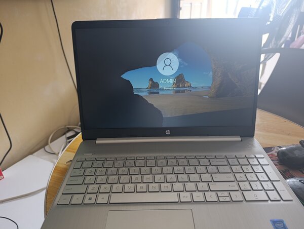 Ordinateur Portable HP 15.6"