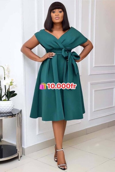 Robe Élégante avec Ceinture