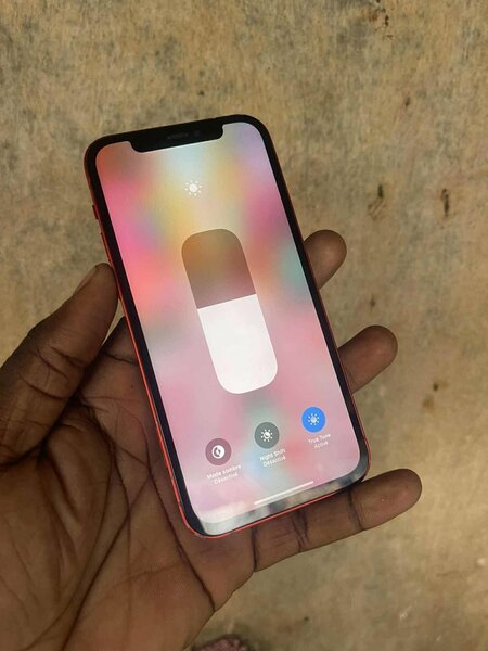 Iphone 12 simple sans ID