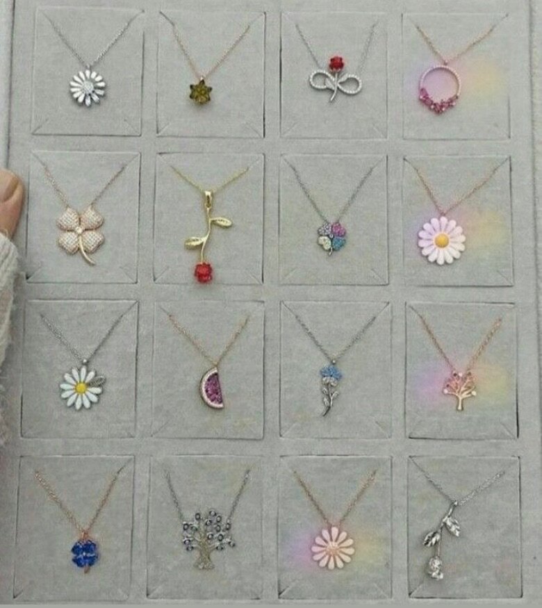 Elegant Pendant Necklaces