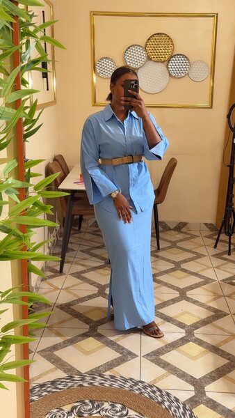 Robe chemise bleue élégante