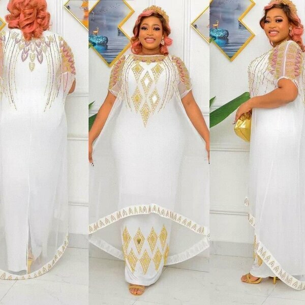 Robe blanche brodée femme