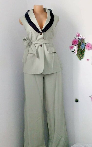 Ensemble tailleur sans manches