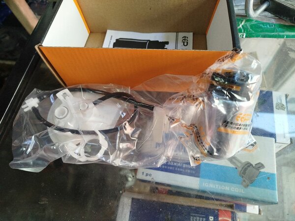 Бенза насос на камри40