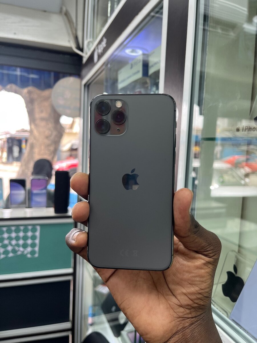 IPHONE 11 PRO 64GO
