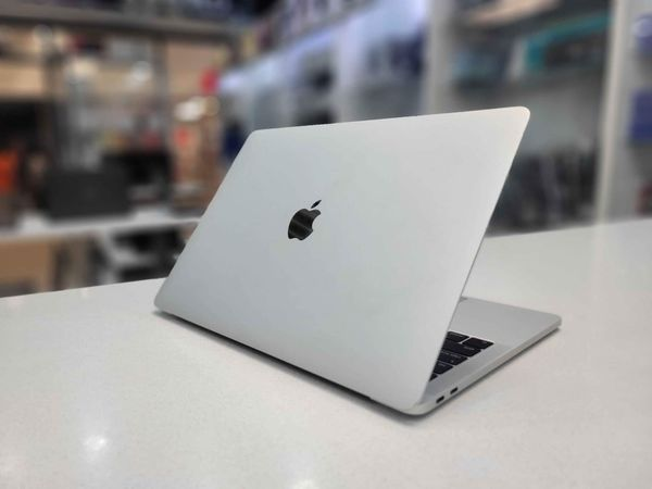 MackBook Pro | 13 -inch 2016