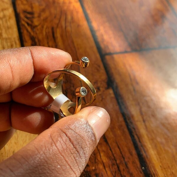 Finger rings