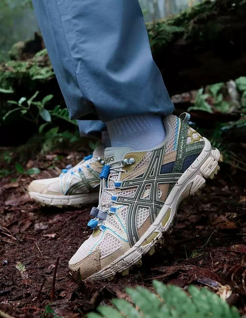 ASICS SNEAKER