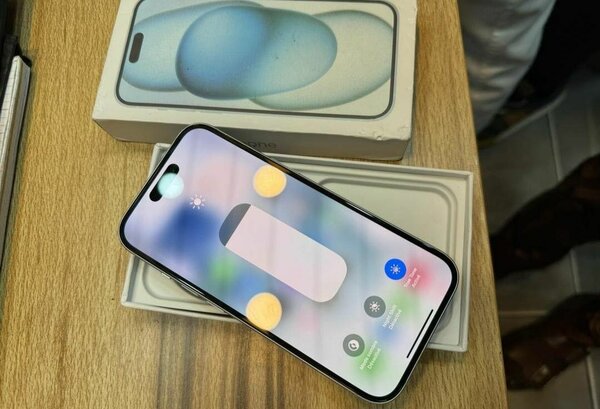 iPhone 15 dernier modèle 128Go