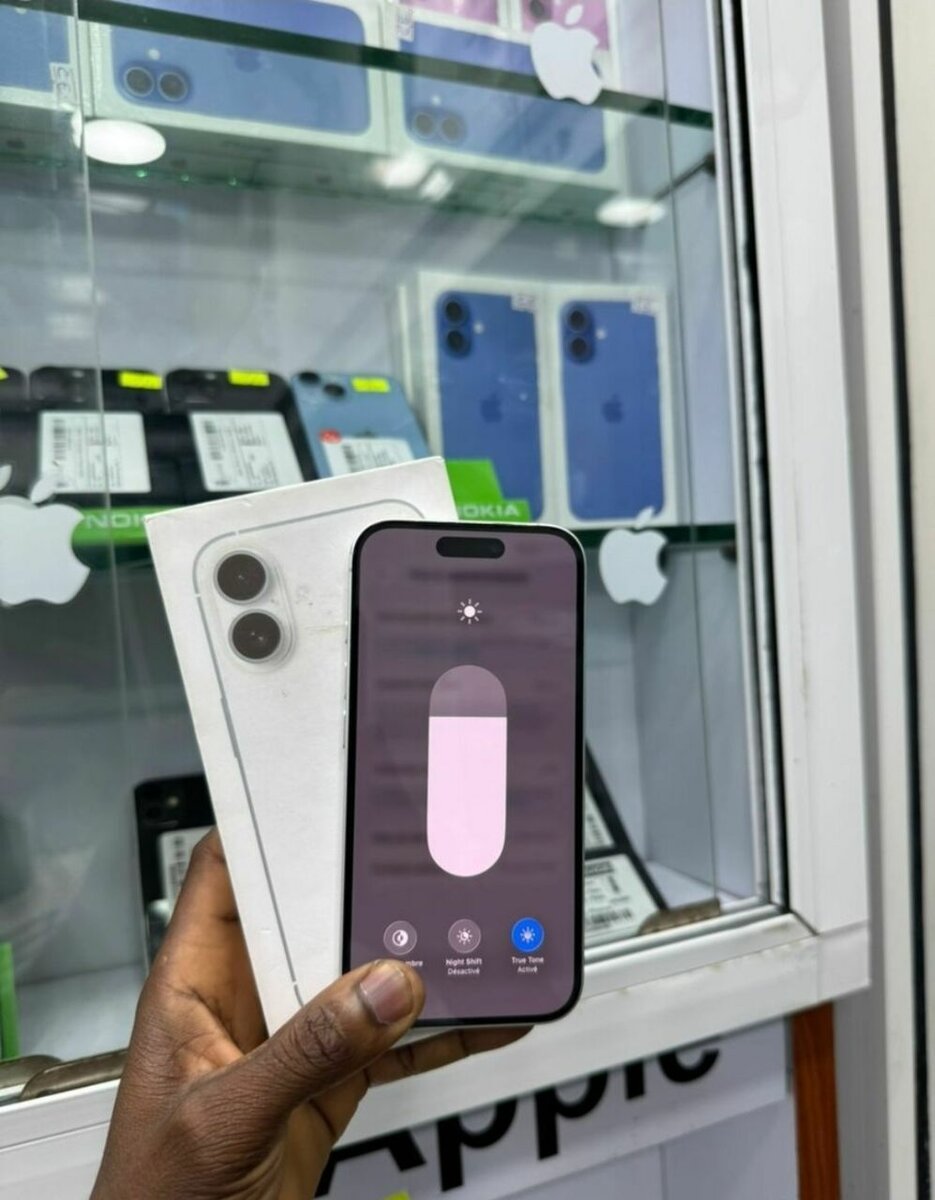 iPhone 14 blanc neuf