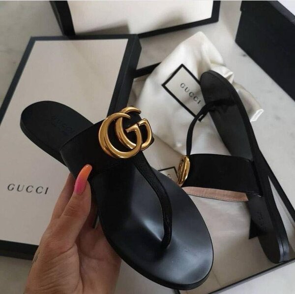 Gucci slippers