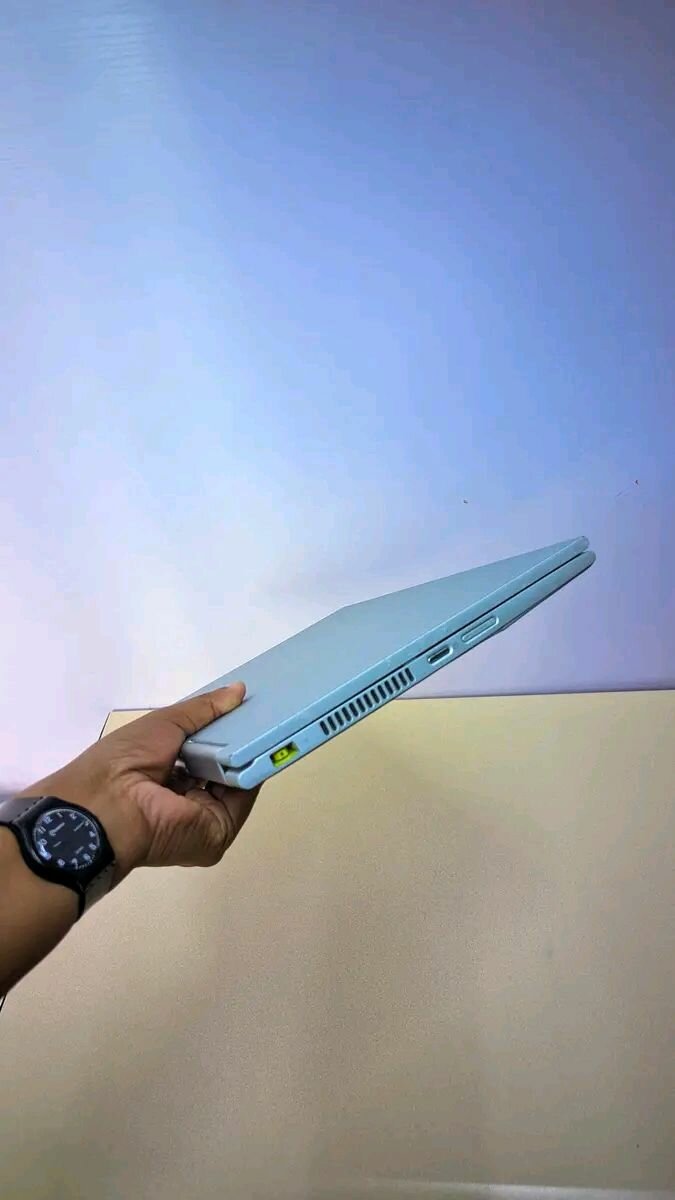 Ordinateur Portable Tactile