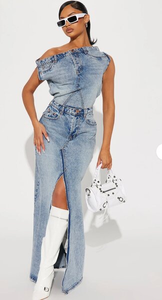 Robe en jean à épaules dénudées