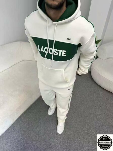 Ensemble de survêtement Lacoste élégant